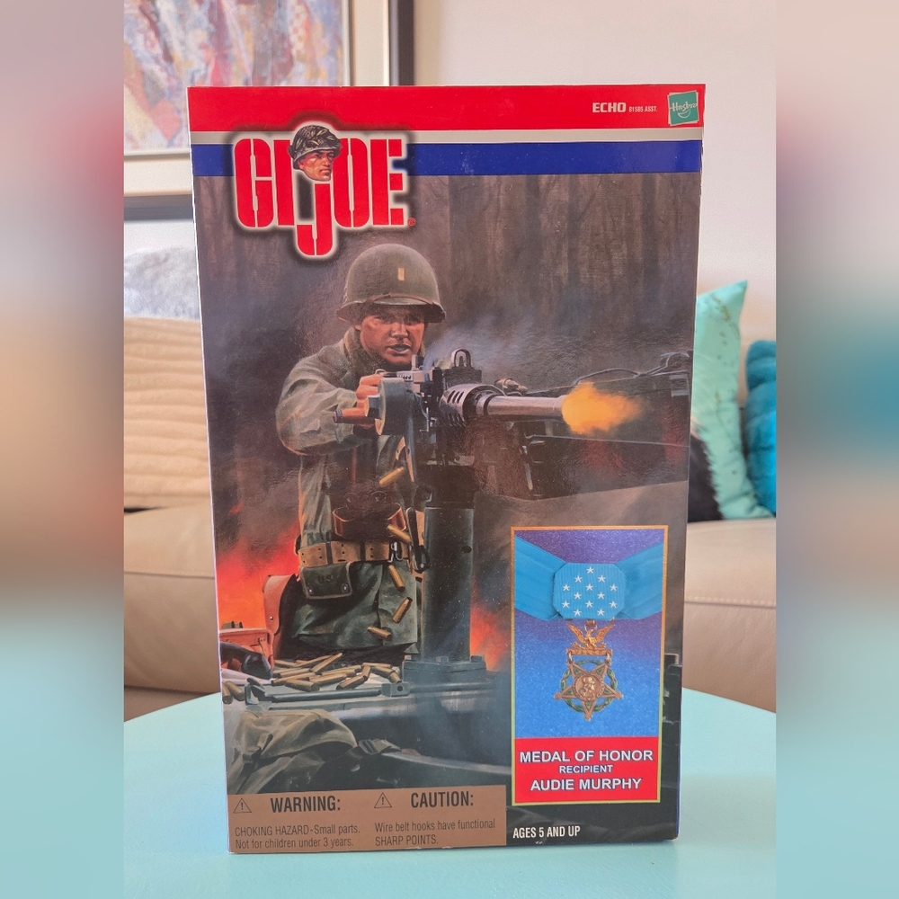 Hasbro G.I. Joe Action Figure Medal Of Honor Recipient Audie Murphy